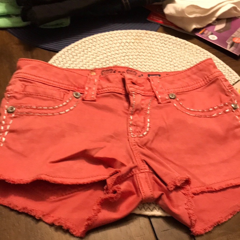 Miss me short , mid-rise coral color